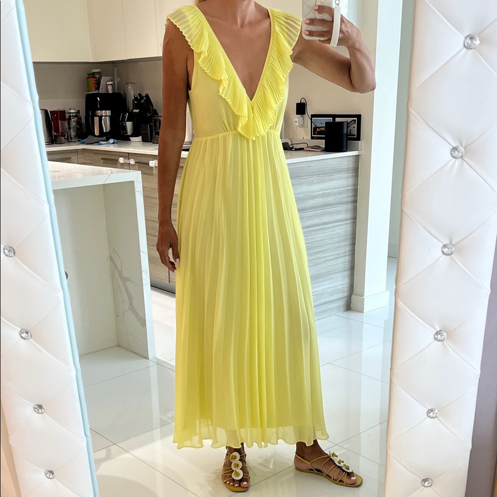 Zara Yellow Ruffled Maxi Dress ☀️ - Picture 2 of 4